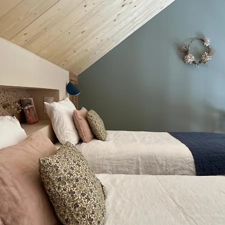 Les Iles Vagabondes Bed & Breakfast *